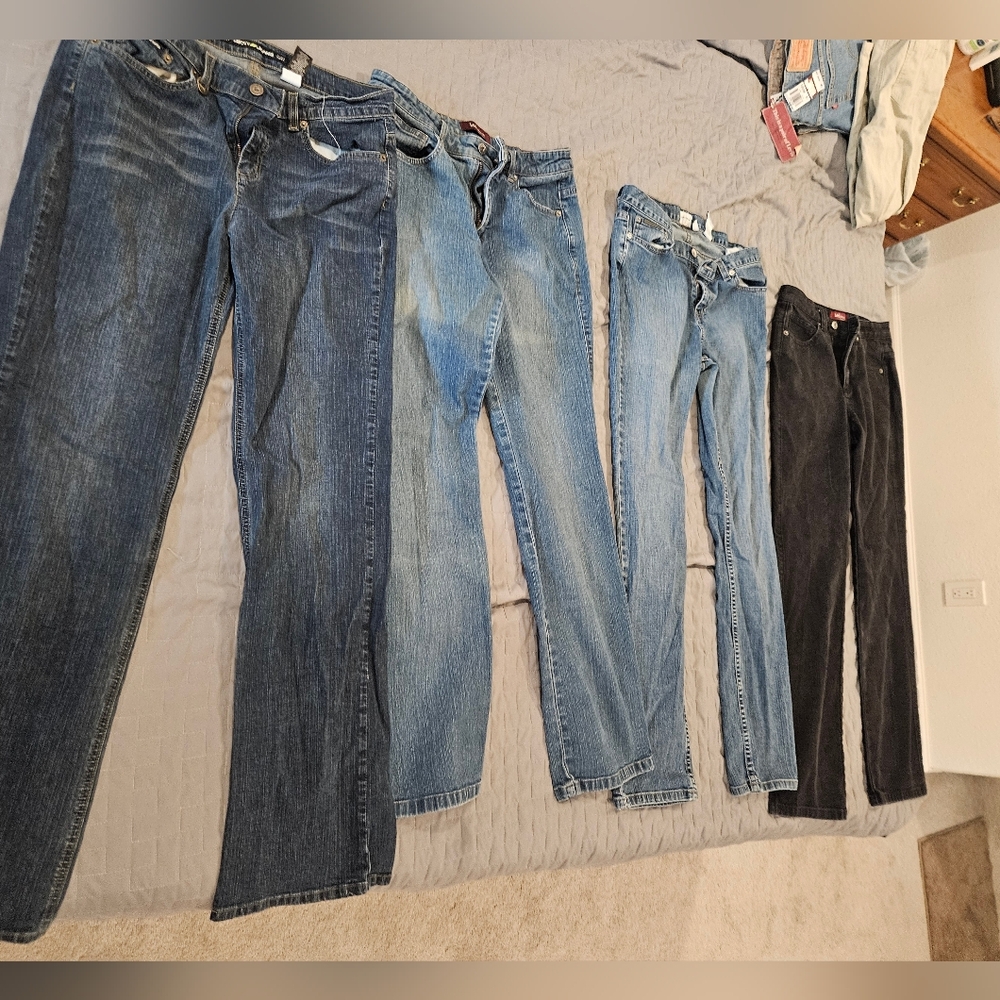 4 Pairs Women's Jeans Size 10